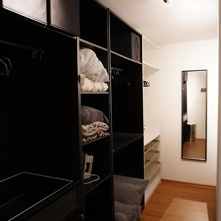 Luxuryhub Apartment *